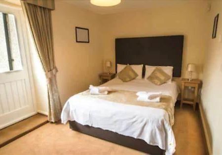 Cambrian Inn Tredegar Eksteriør bilde
